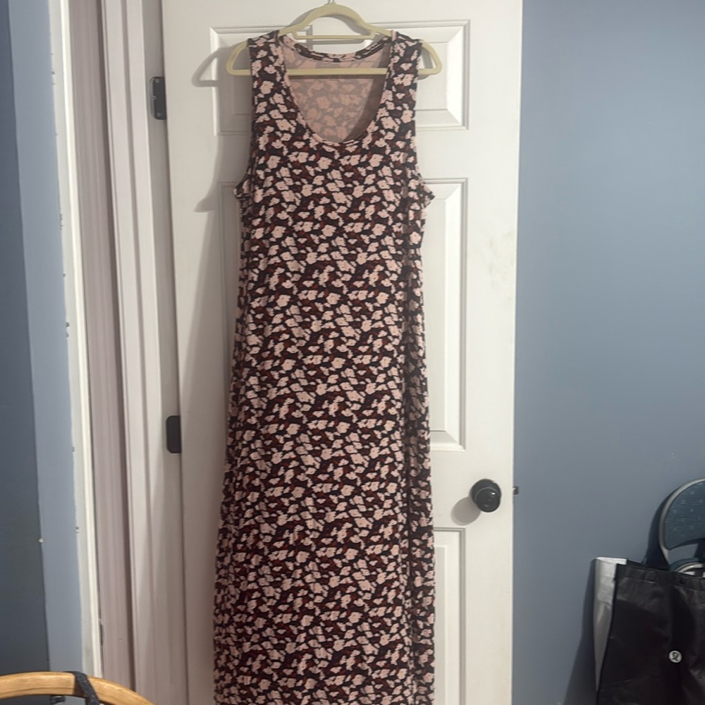 Amazon essentials tank top maxi dress in  Navy with pink flowers